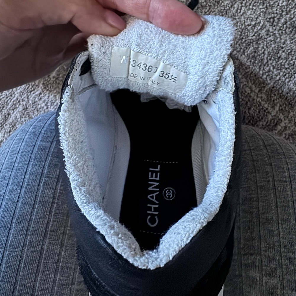 CHANEL SNEAKERS - Picture 6 of 8